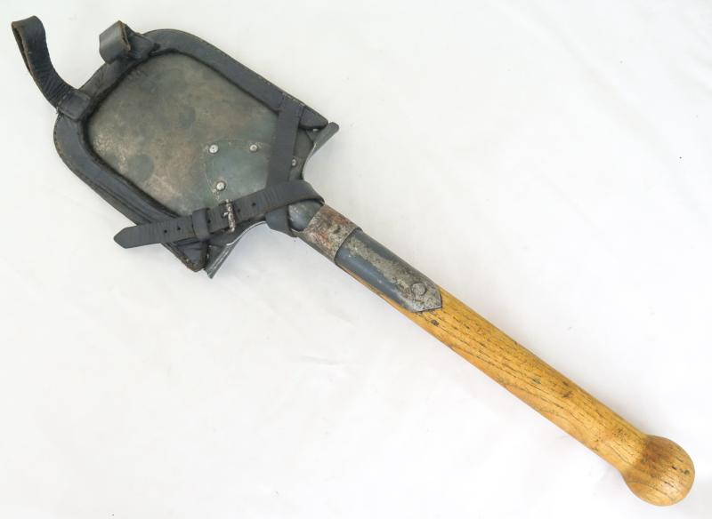 WW1 German M1874 entrenching tool and carrier - 1907/1917 marine marked spade