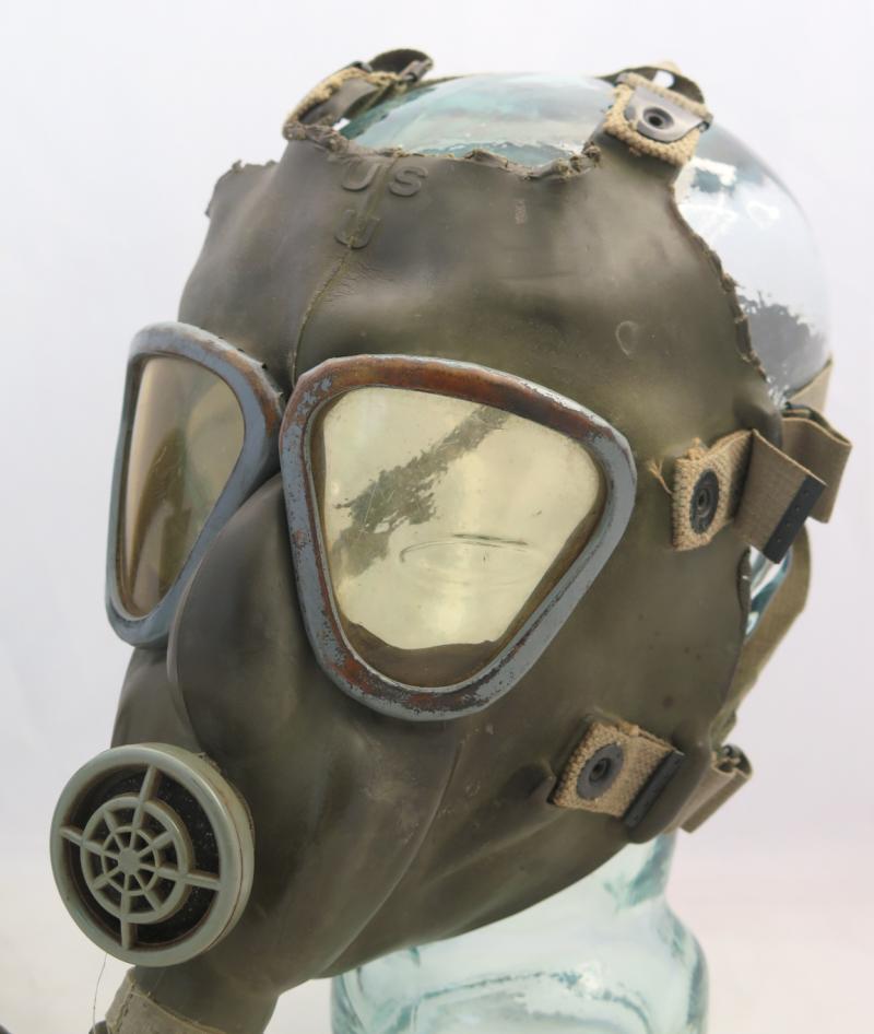 WW2 US army service gas mask