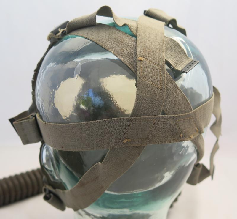 WW2 US army service gas mask