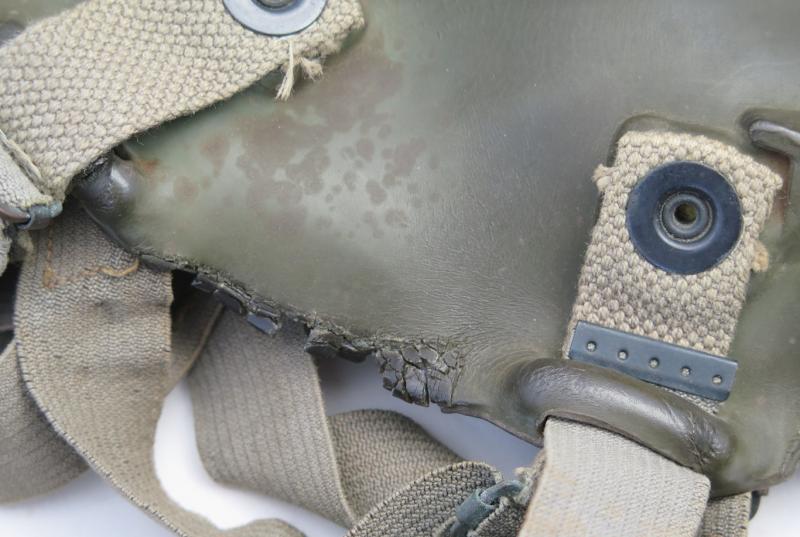 WW2 US army service gas mask