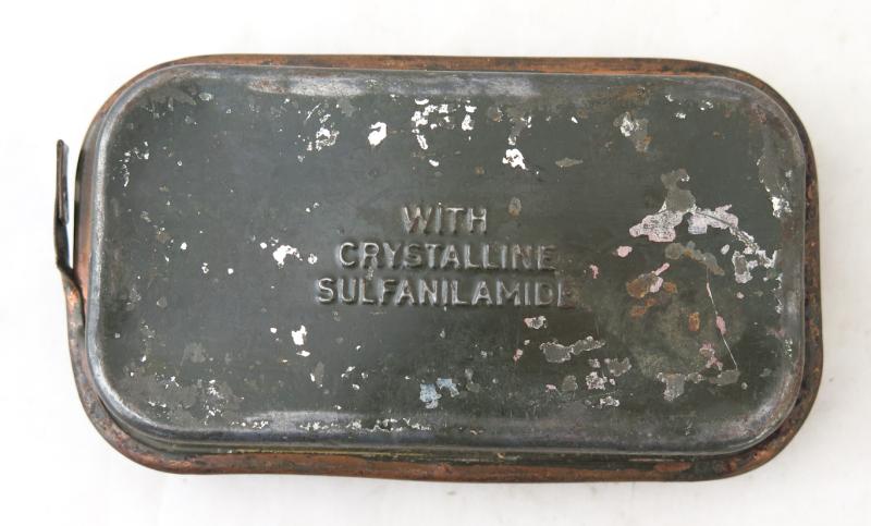 WW2 US army M1924 1st aid pouch and packet