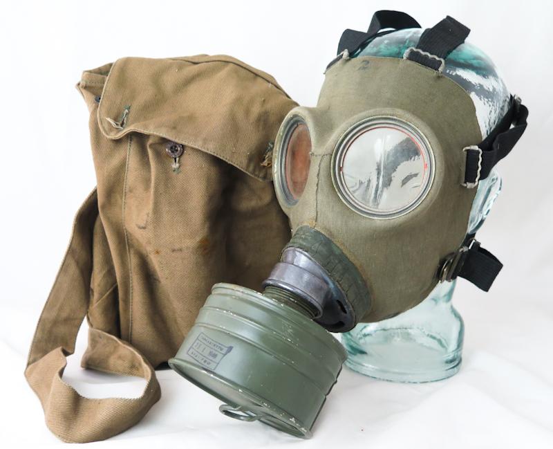 WW2 Finnish gas mask M38