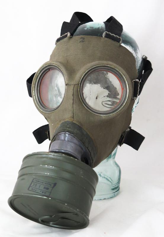 WW2 Finnish gas mask M38