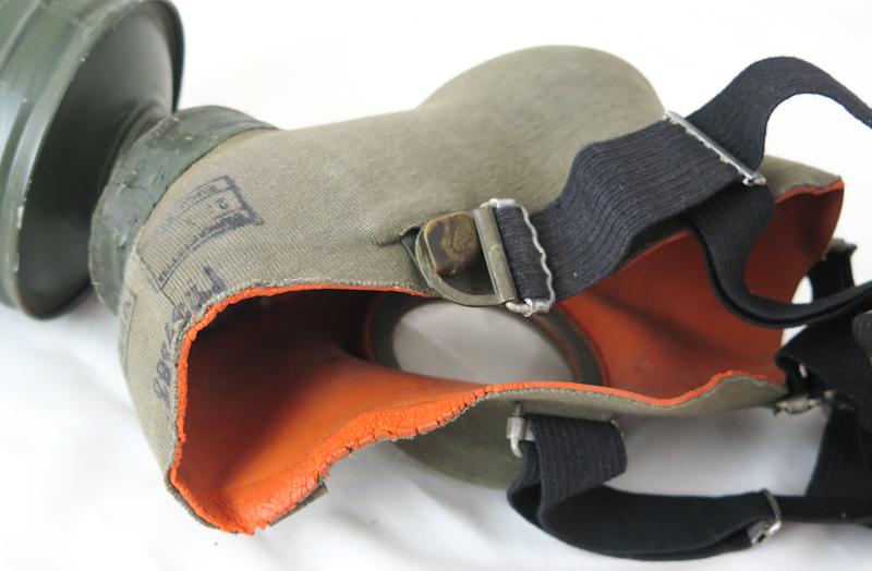 WW2 Finnish gas mask M38