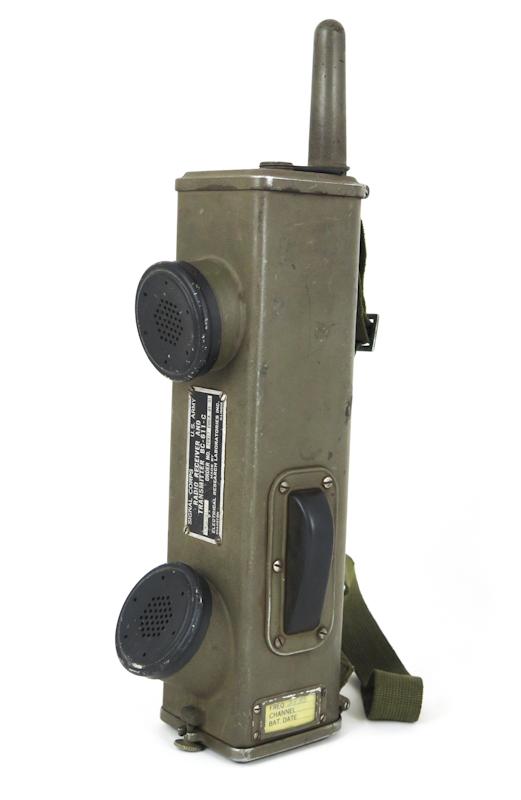 WW2 US army Signal corps  BC-611-C Handie Talkie - 1944