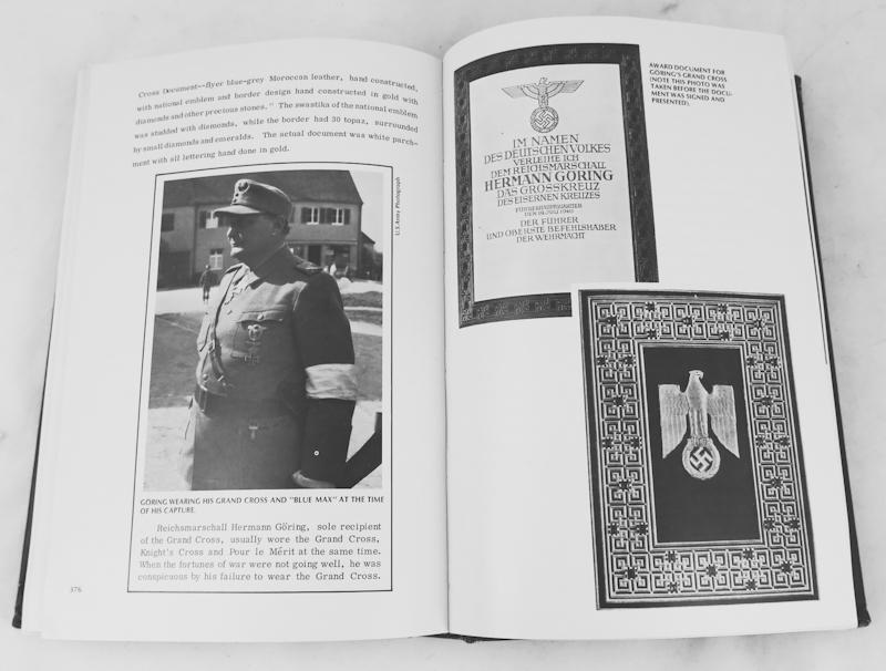 Book - Military awards of Third reich - For fuhrer and fatherland vol.1