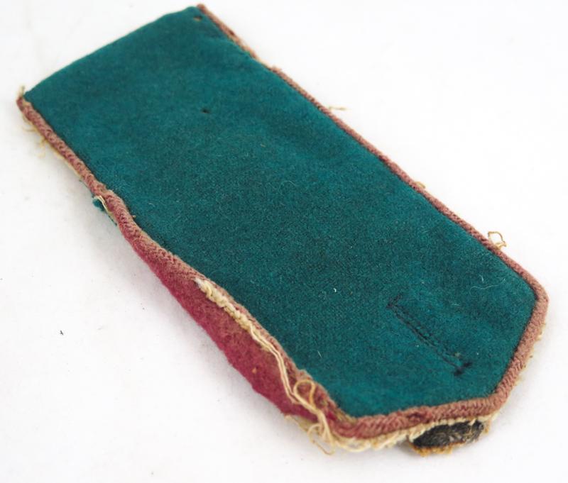 WW2 Soviet M43 shoulder straps - Border guards