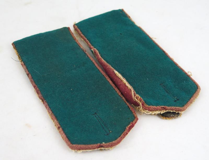 WW2 Soviet M43 shoulder straps - Border guards