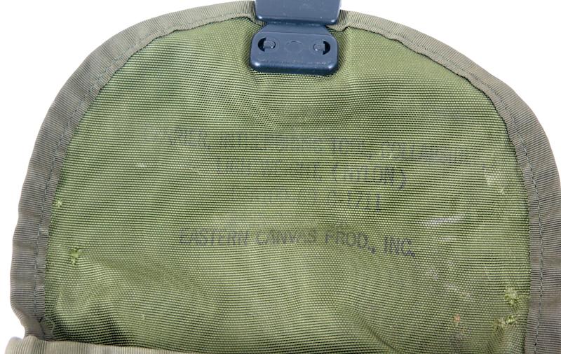 Cold war US army M1967 field gear set- Entrenching tool pouch and sleeping bag carrier