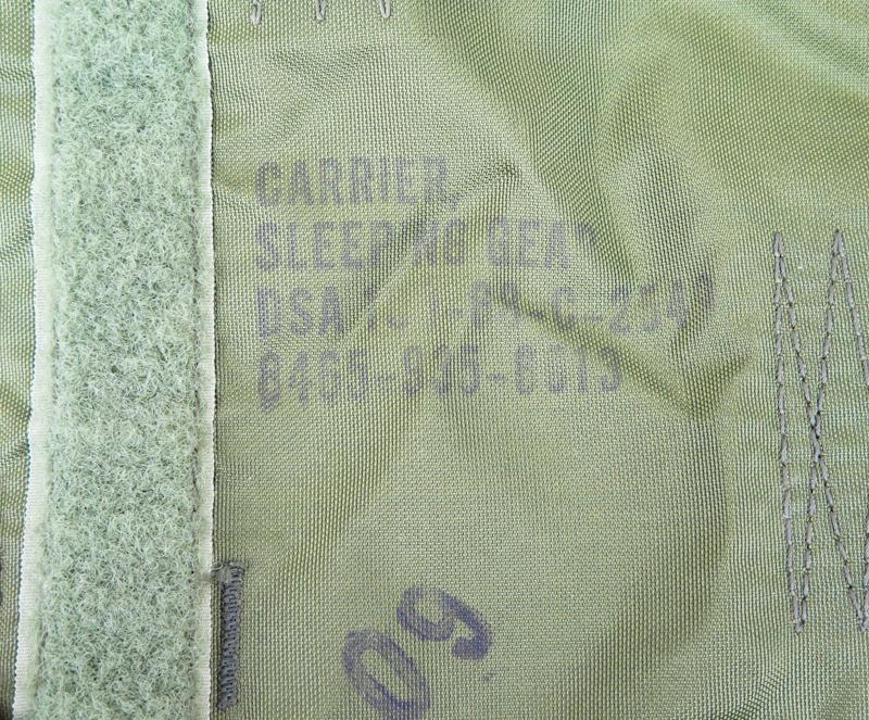 Cold war US army M1967 field gear set- Entrenching tool pouch and sleeping bag carrier