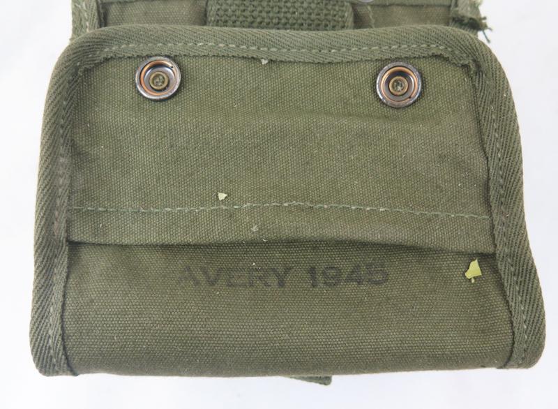 WW2 US army M2 jungle 1st aid kit - Avery 1945
