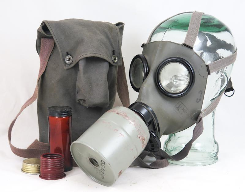 WW2 Finnish army Czech gas mask model F - Chema