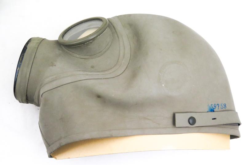 WW2 Finnish civil defence gasmask M/39