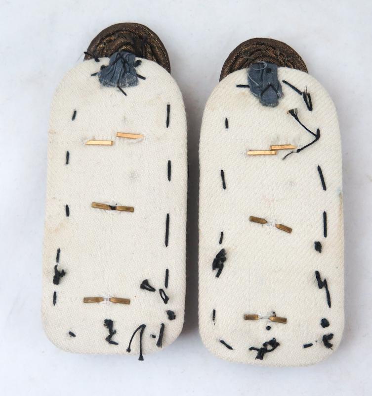 Pre-war Finnish M/1922 Carelian guards regiment officer shoulder boards