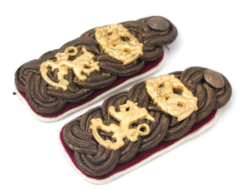 Pre-war Finnish M/1922 Carelian guards regiment officer shoulder boards