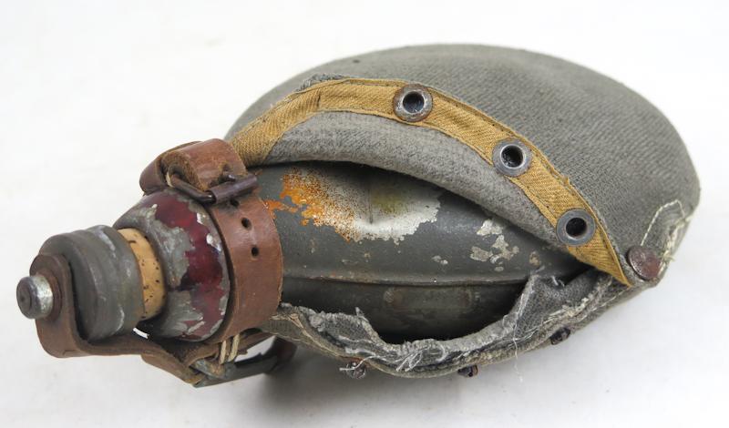 WW1 German M1917 field bottle - Grey cover 1918