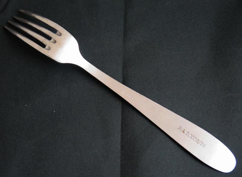WW2 German Reicharbeitdienst mess hall  fork - R.A.D XXVI/38