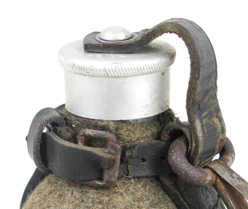 WW2 German field bottle - finnish army