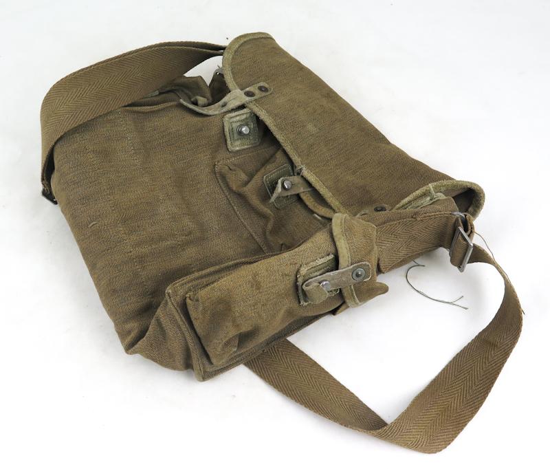 WW2 Finnish army M30 gas mask bag