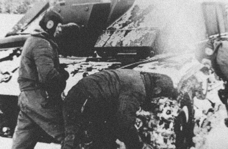 WW2 Finnish airforce flight helmet Lp/T Friitala - post-war used electronics missing