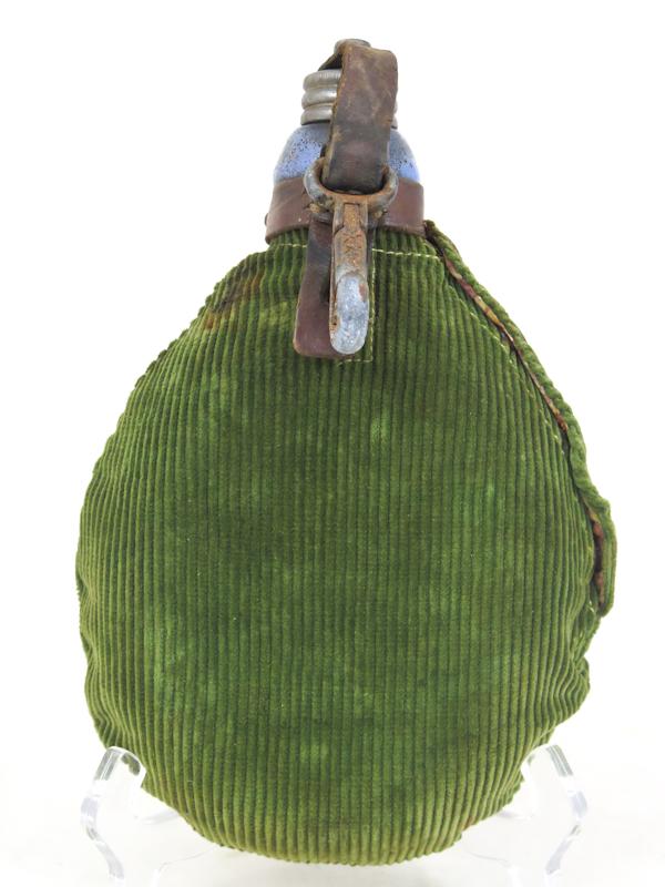 WW1 German M1917 field bottle - Bright green cover