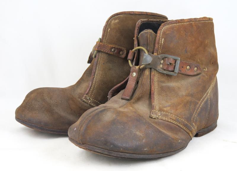 1920s Finnish air force flight over boots - 1929