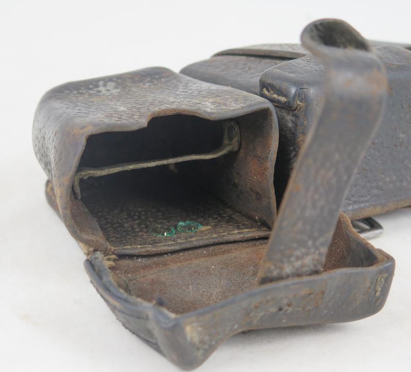 WW2 Finnish army ammo pouch - int28