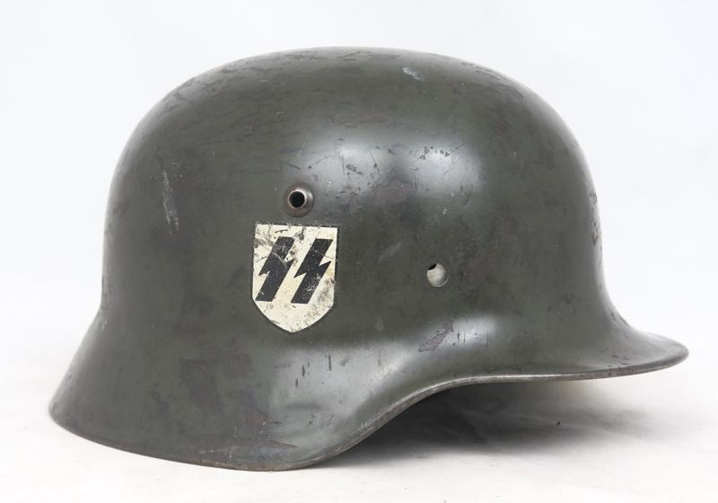WW2 German Waffen-SS M35 steel helmet - Q64