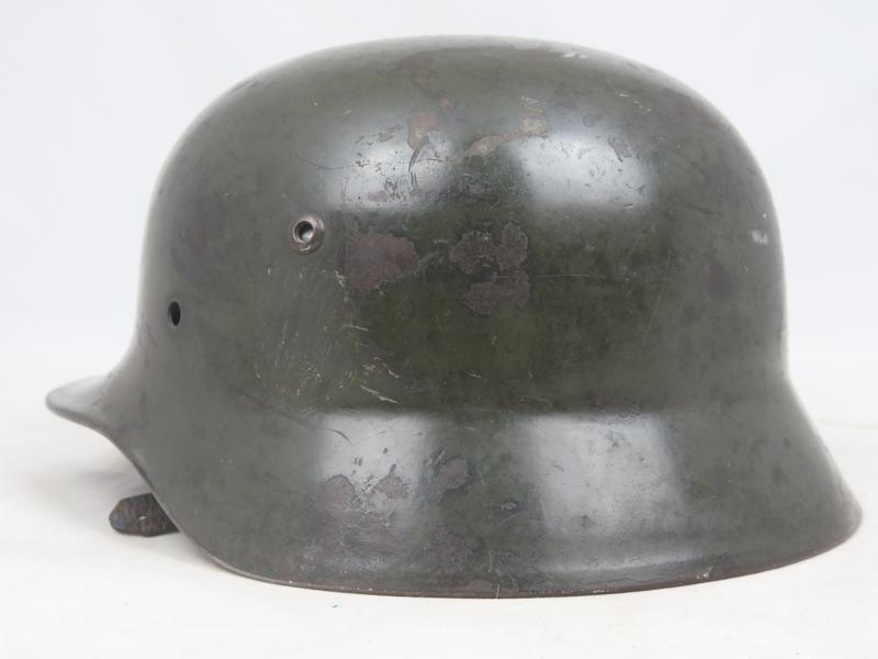 WW2 German Waffen-SS M35 steel helmet - Q64