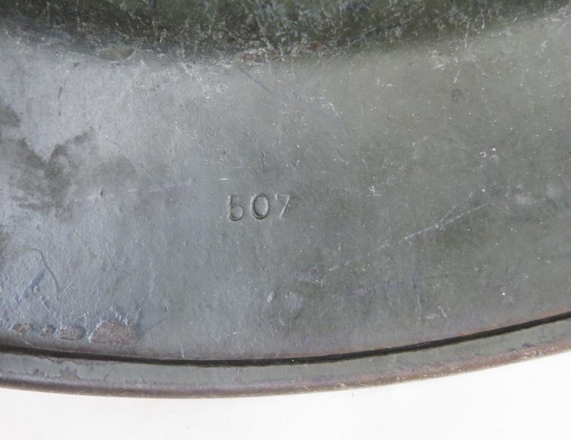 WW2 German Waffen-SS M35 steel helmet - Q64