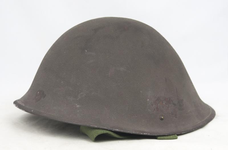 Cold-war British army Mk4/5 steel helmet