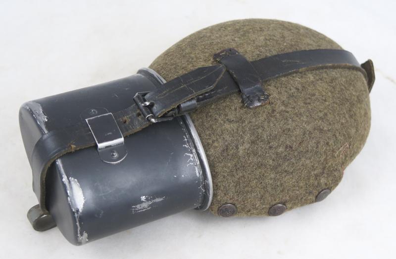 WW2 German Wehrmacht/Waffen-SS M31 field bottle -1941