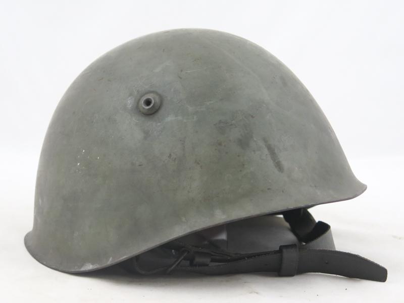 WW2 Italian M33 steel helmet