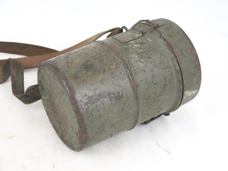 1920s Swedish M1923 gas mask canister