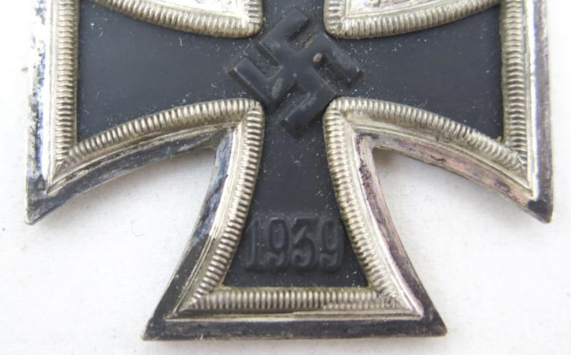 WW2 German Iron cross 2nd class 1939