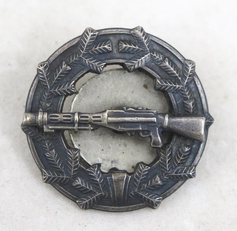 Pre-war Finnish army M/33 marksman badges - set