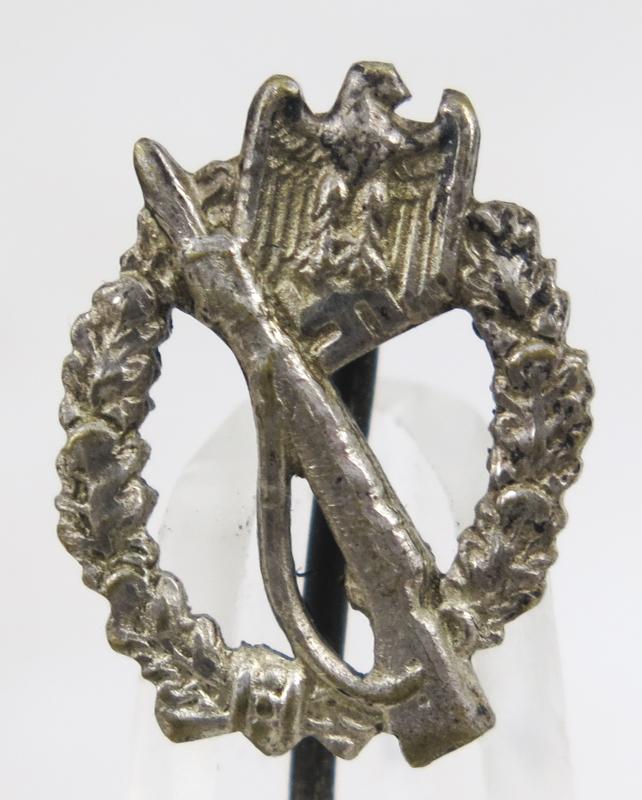 WW2 German miniature Infantry assault badge